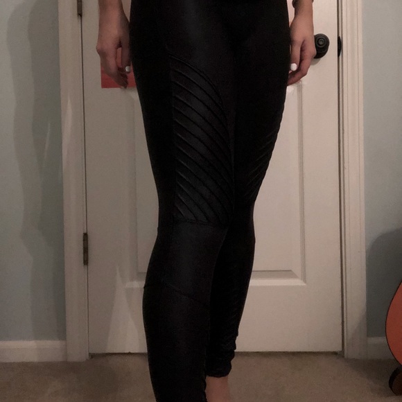 Black spanx pants - Picture 1 of 2